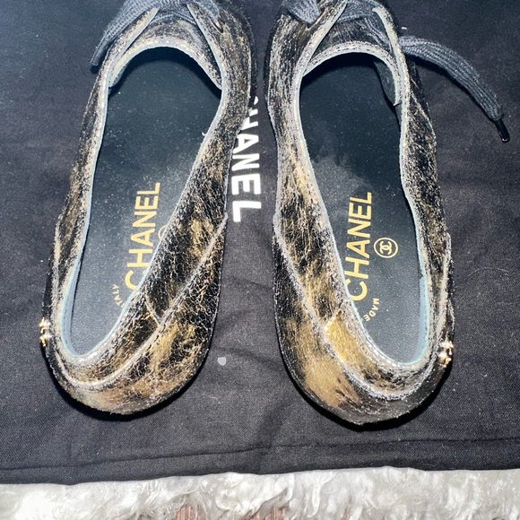Chanel pointe toe loafers 38 1/2 brand new authentic interlocking CC Logo - Picture 3 of 8